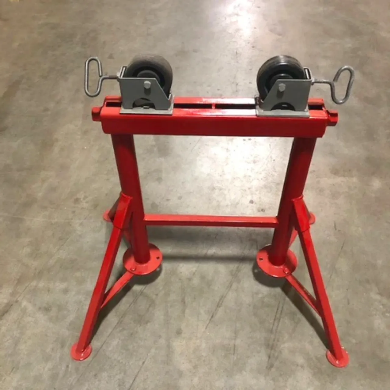 B&B 4305 Adjustable Four Leg Pipe Roller with Rubber Wheels - Reconditioned