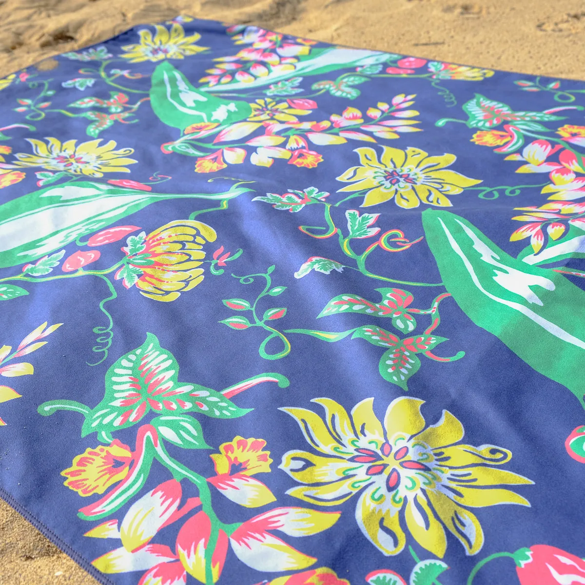 Vintage Floral Anywhere Towel - Navy