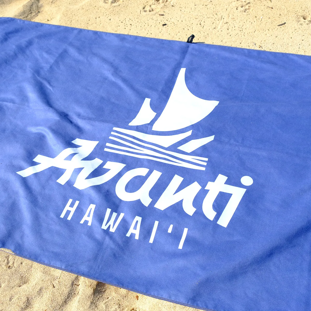 Vintage Floral Anywhere Towel - Navy